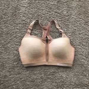 Victoria Secret Sports Bra 36DD NWT